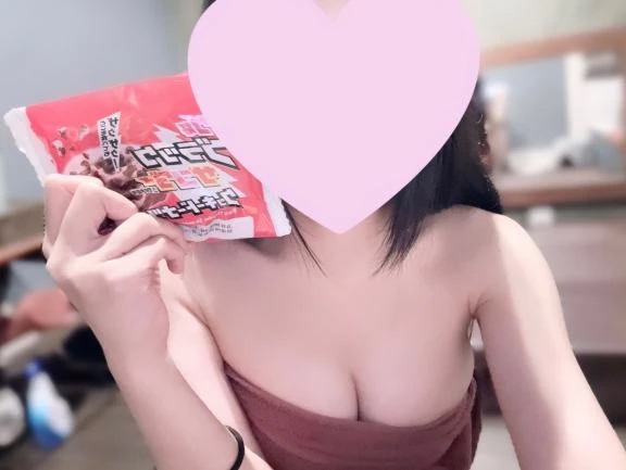 ご褒美もぐもぐ/はな