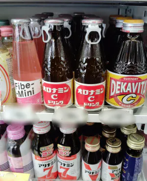 コンビニによると/あやの 奥様