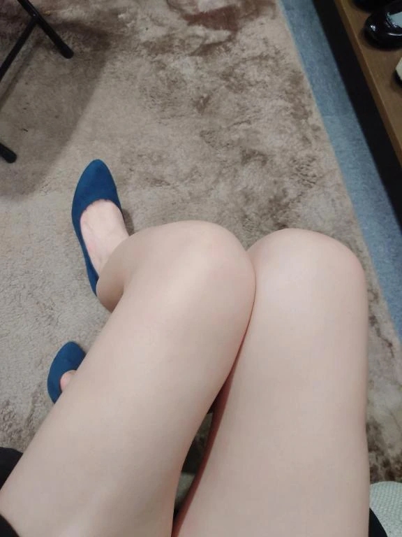 ★まみ★極上熟女店長激押し！隣の人妻お口で愛して