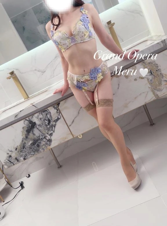 萌瑠(める)グランドオペラ福岡