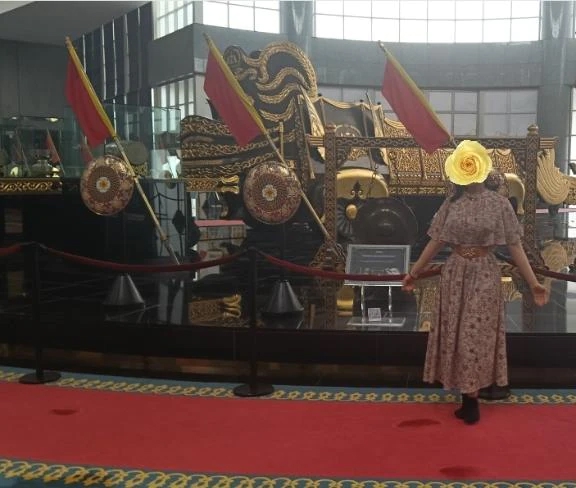 ブルネイでフェイスマッサージ体験🇧🇳顔のツボってすごい