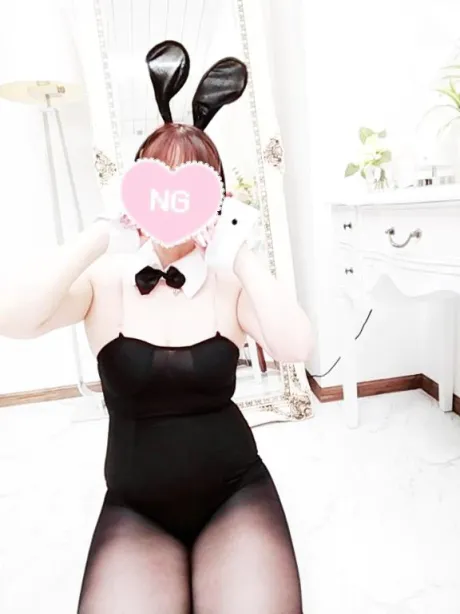 さつき恋する人妻倶楽部