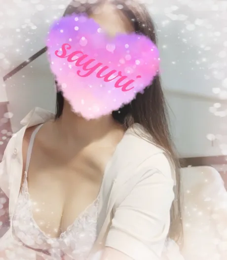 連休の昼下がりに暑さを忘れて涼しいお部屋で❤️
