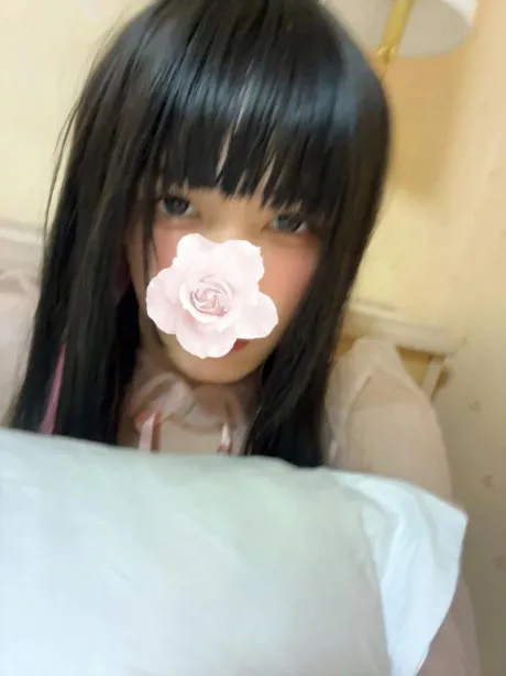 あとむ（ニューハーフ）人妻生レンタルーNTRー