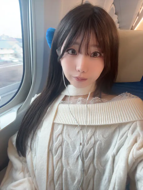 新人めろティアラ