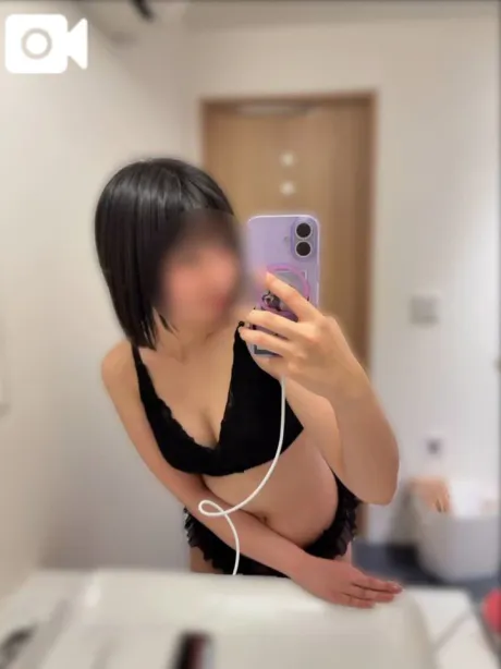 えれな素敵な女の子は好きですか?