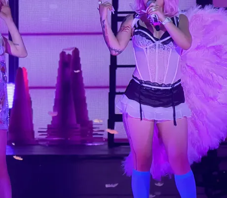 ( ? ?ω? ) ??/ももは