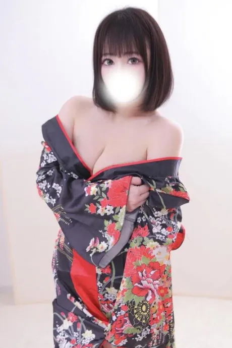 # (´•̥ω•̥`)