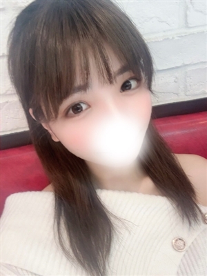 新人あいすティアラ