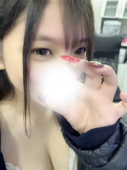 新人るりなティアラ