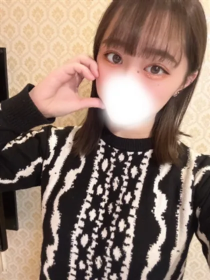 新人あいりティアラ