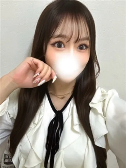 新人なちティアラ