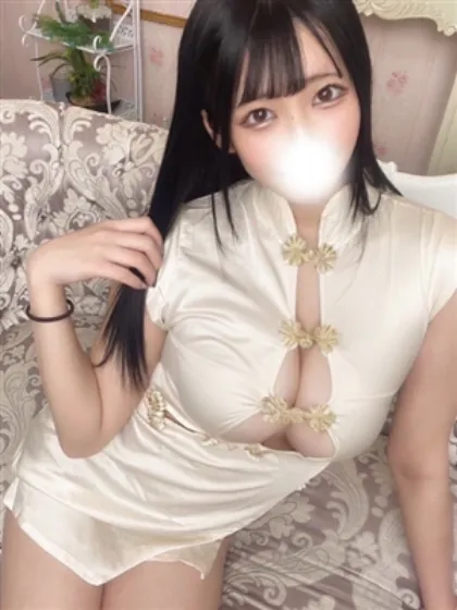 新人ゆあティアラ