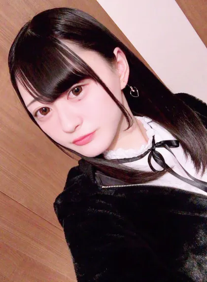 アイナ/ONE KISS-ワンキス-