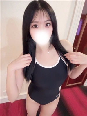 新人ありさティアラ