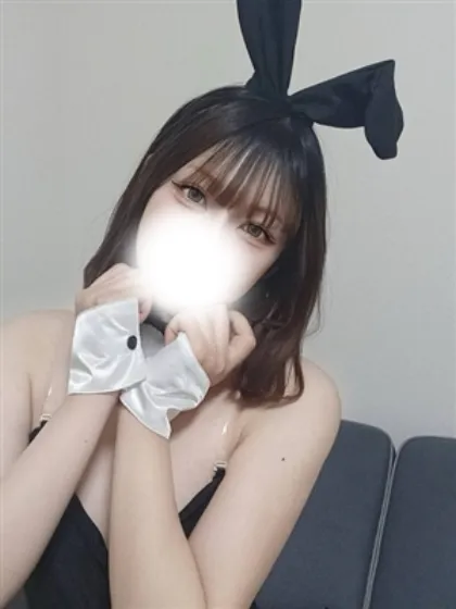 新人ななりティアラ