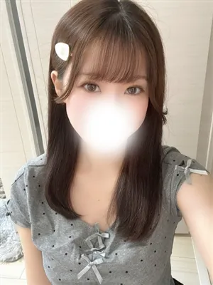 新人えりな/ティアラ