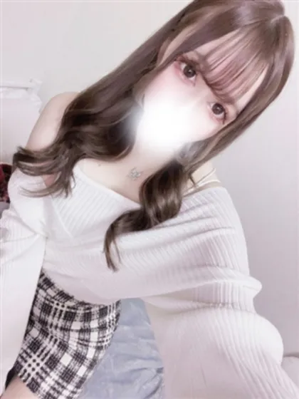 新人えりな/ティアラ