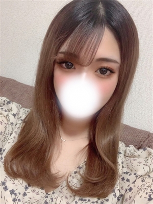 新人つぐみティアラ