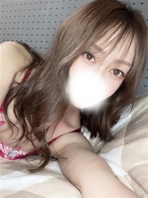 新人みくにティアラ