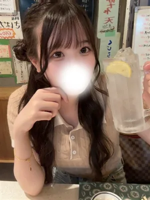 新人さらさティアラ