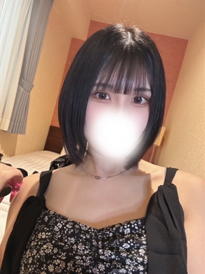 新人りなりティアラ