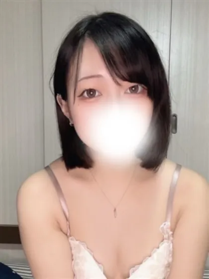 新人るきあティアラ