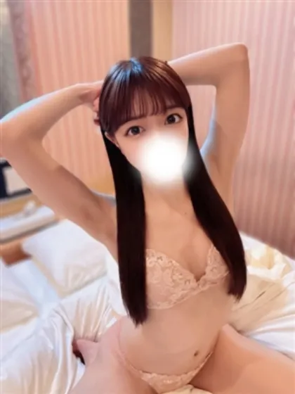 新人みめみティアラ