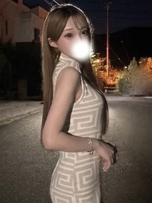 新人えみのティアラ