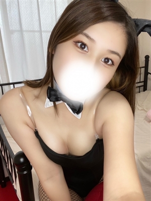 新人しのんティアラ