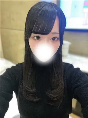 新人りりすティアラ