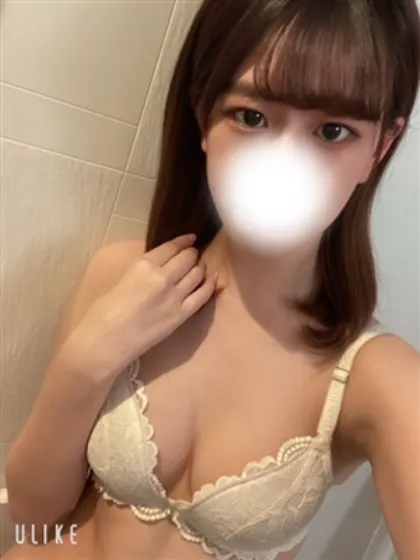 新人さやかティアラ