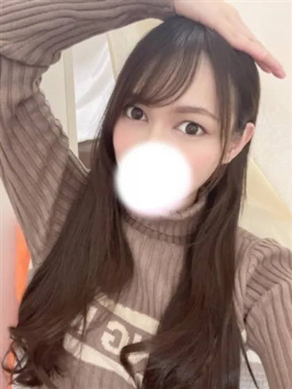 新人まひろ/ティアラ