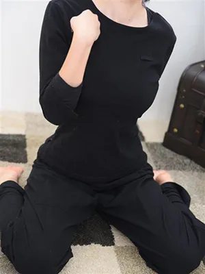 枢木那美(くるるぎ　なみ)出張回春エステ　ヴェントゥーラ（Ventura）
