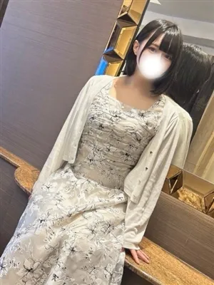 新人めろりティアラ