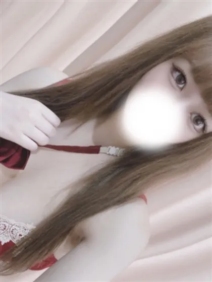 新人ティナティアラ
