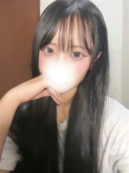 新人りりは/ティアラ