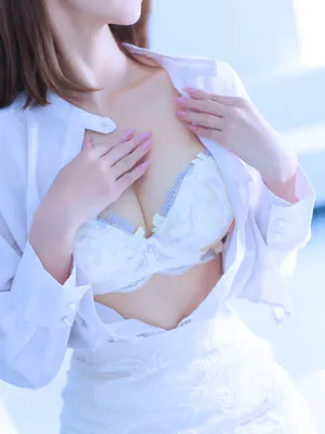 唯菜(ゆいな)グランドオペラ福岡