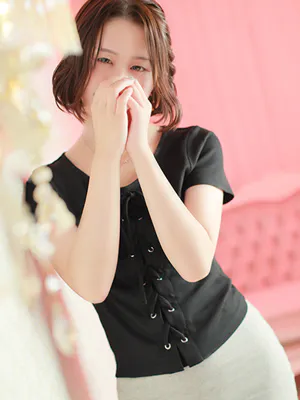 ゆりな★超美脚モデル体型！隣の人妻お口で愛して