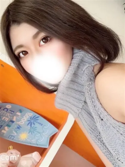新人りま/ティアラ