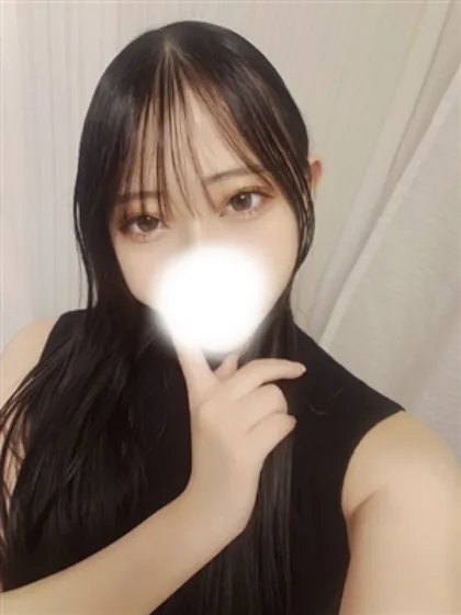 新人なつゆティアラ