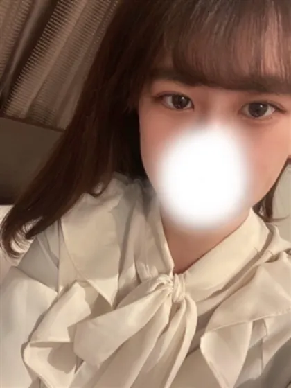 新人さやかティアラ