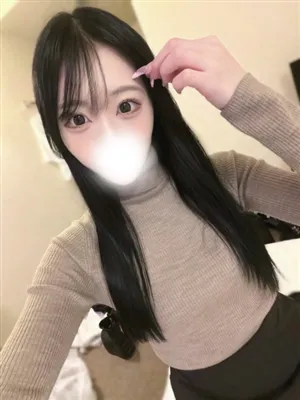 新人せりなティアラ