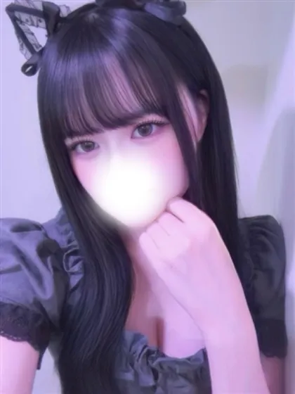新人ゆずきティアラ
