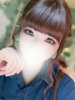 新人いつかティアラ