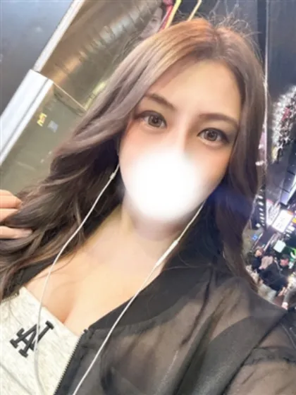 新人せらるティアラ