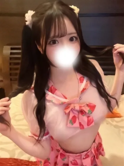 新人ゆららティアラ