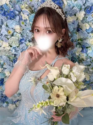 新人なつめティアラ