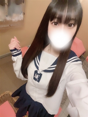 新人よるなティアラ