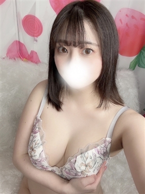 新人なみなティアラ